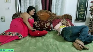 Bhabhi excitee se fait baiser dans un film porno xxx